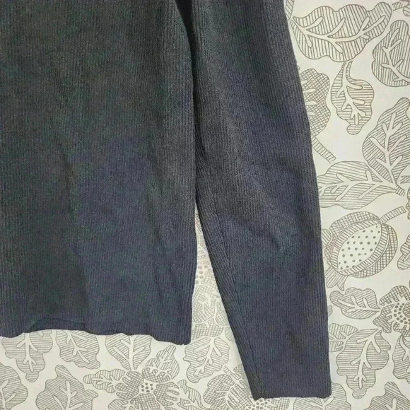 NWT Chicos Design Black Sweater Size 2/ L Silk Collar Viscose/Nylon Blend - Picture 3 of 6